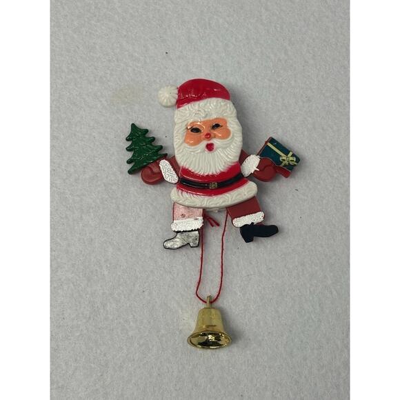 Vintage Plastic Santa Brooch Pin Pull String Arms Legs Move Hong Kong Christmas - Picture 1 of 3